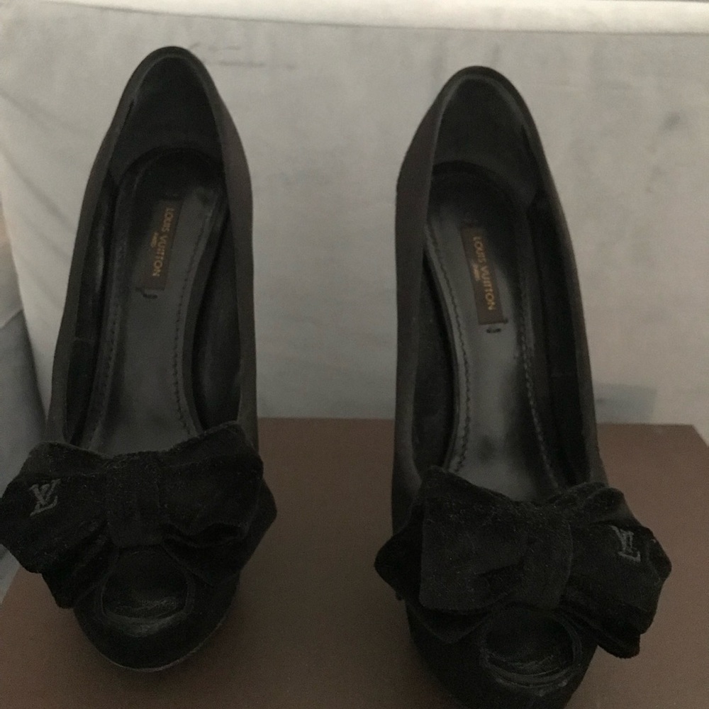 Louis Vuitton 37 black pumps shoes - Picture 4 of 6